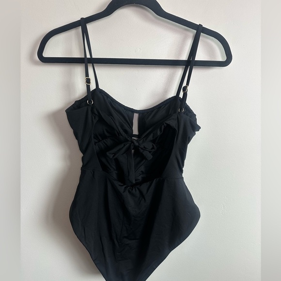 NWT BECCA  Santorini Black One-Piece Swimsuit Size Medium - Picture 5 of 8